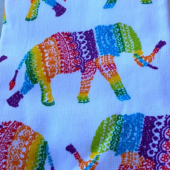 ISAAC MIZRAHI KITCHEN TOWELS ELEPHANT RAINBOW COLORS SET OF 2 NEW OEKO-… - Picture 3 of 4